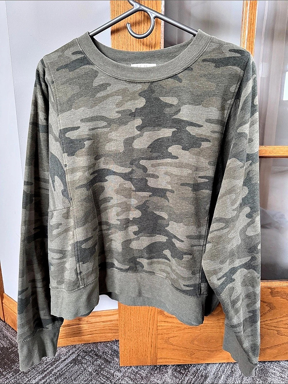 Z Supply Camo Crewneck Sweatshirt Camo Sweatshirt in Green & Gray Size Large